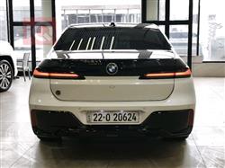 بي ام دبليو الفئة 7